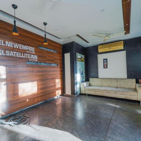 Hotel New Empire Ahmedabad Esterno foto