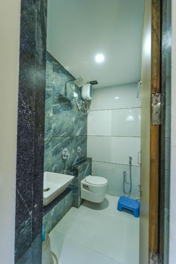 Hotel New Empire Ahmedabad Esterno foto