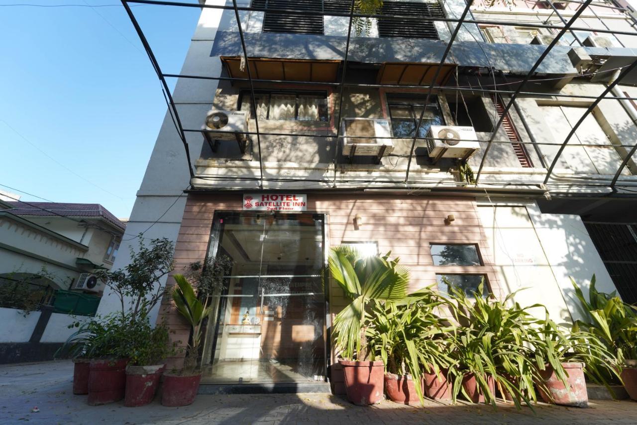 Hotel New Empire Ahmedabad Esterno foto