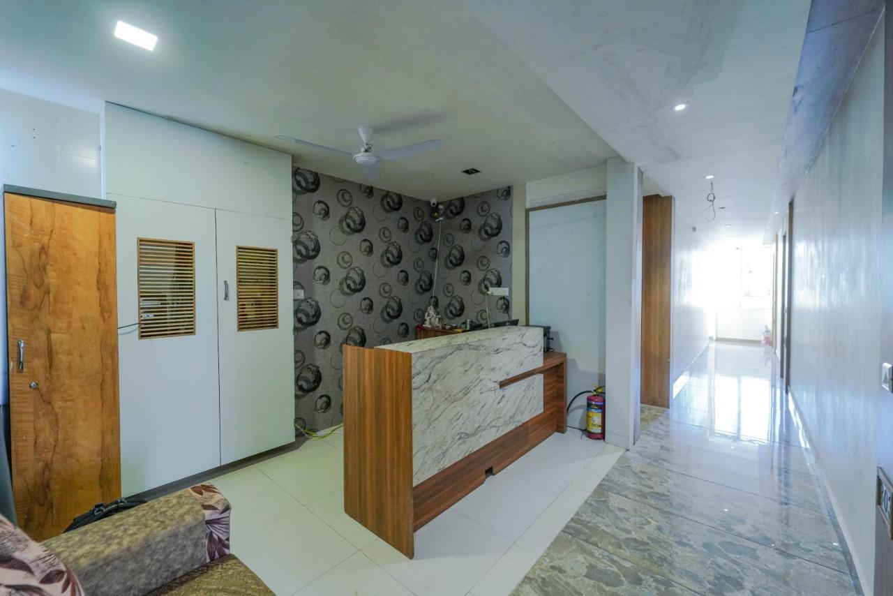 Hotel New Empire Ahmedabad Esterno foto
